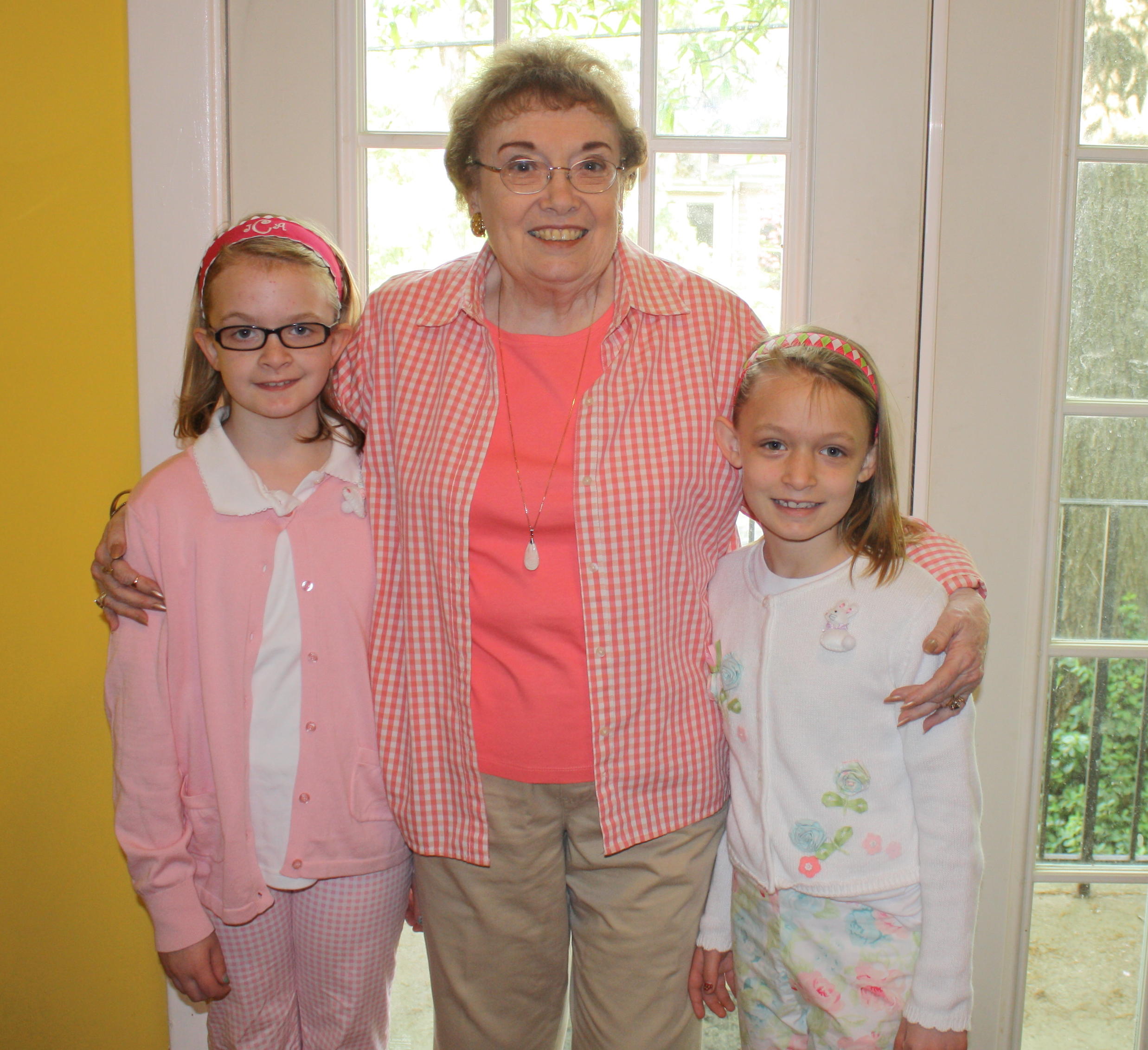 2012-04-07 JnC and Nana.jpg